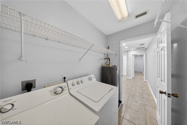 Building Photo - 2400 55th Terrace SW