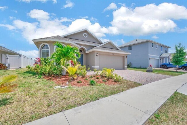Building Photo - 408 Seafoam Cir
