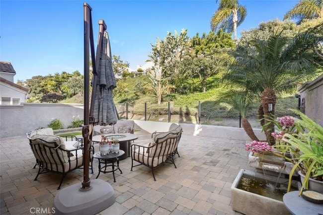 Building Photo - 12 Dauphin