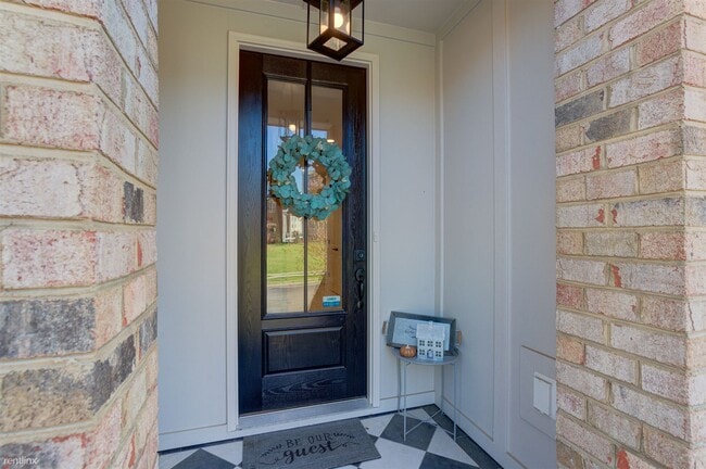 Building Photo - 5 br, 4.5 bath Townhome - 342 Purbrook Ln