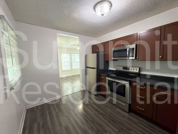 Building Photo - 2826 Taylor Blvd