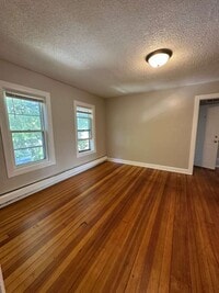 Building Photo - 505 Grotto St N
