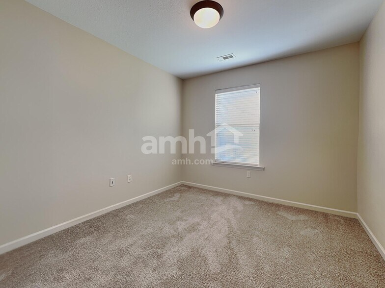 Building Photo - 1523 Bailey Park Ln