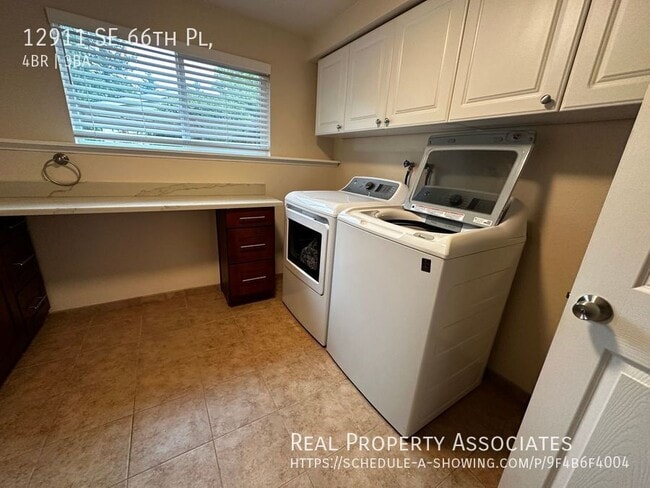 Building Photo - 12911 SE 66th Pl