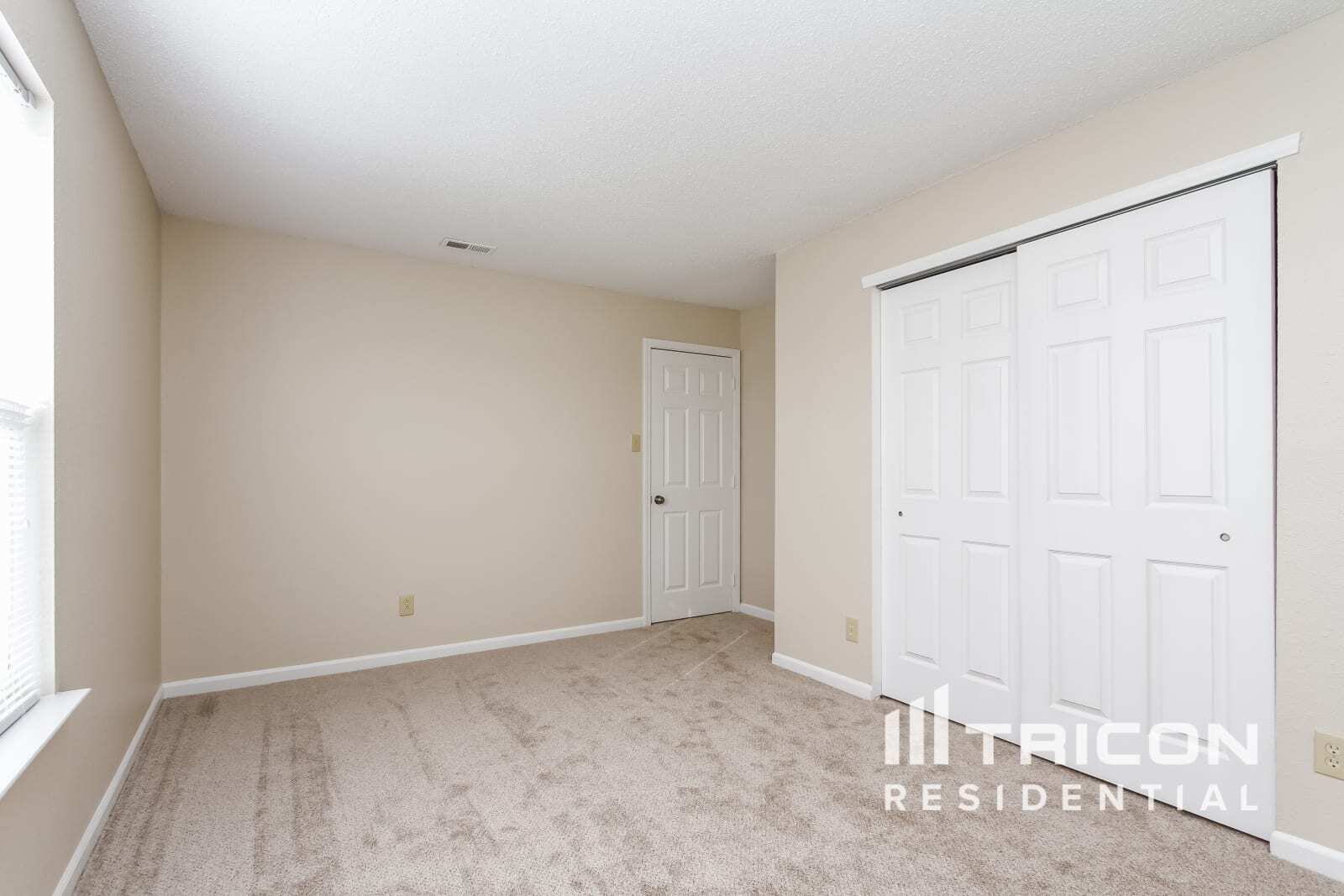 Building Photo - 2382 Westmere Dr