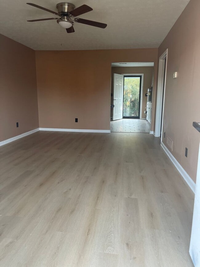 Building Photo - Newnan Duplex