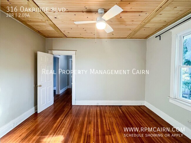 Building Photo - 316 Oakridge Blvd