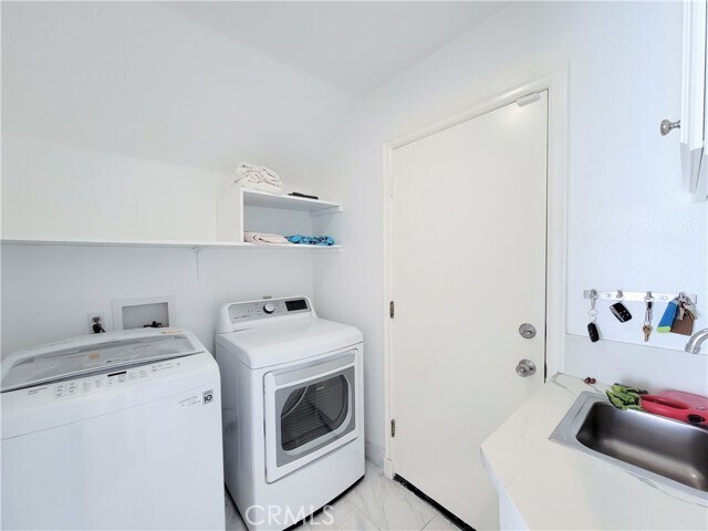 Building Photo - 5532 Spinnaker Bay Dr
