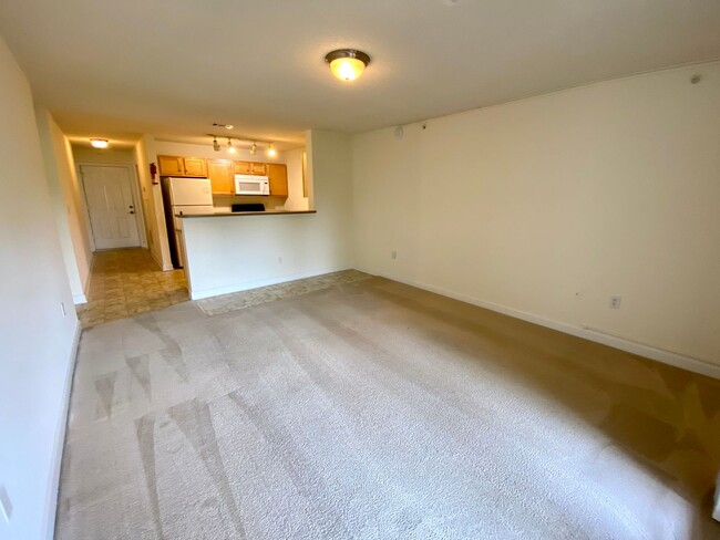 Building Photo - 431 Harts Cove Way