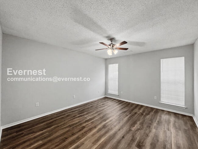 Building Photo - 7625 Iris Dr