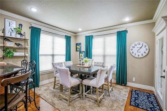 Building Photo - 1706 NW Autumn Ave