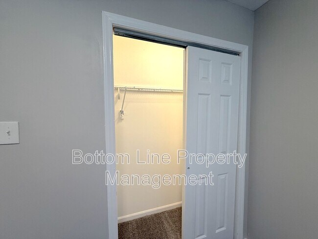 Building Photo - 7727 Ritter Dr