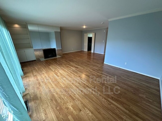 Building Photo - 5197 W 75th St