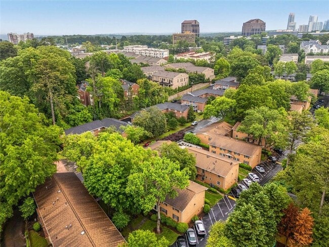 Building Photo - 3510 Roswell Rd NW