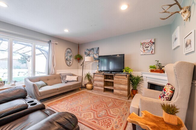 Building Photo - 1538 Winward Dr