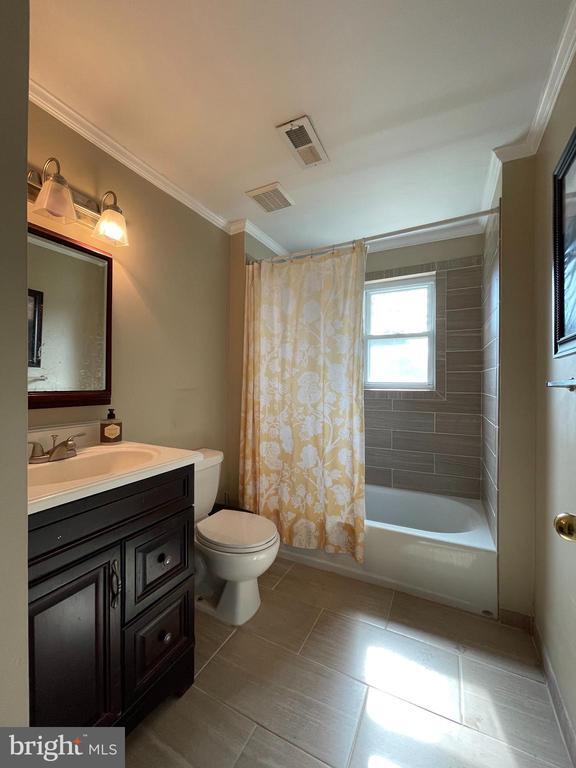 Building Photo - 7007 Grove Rd