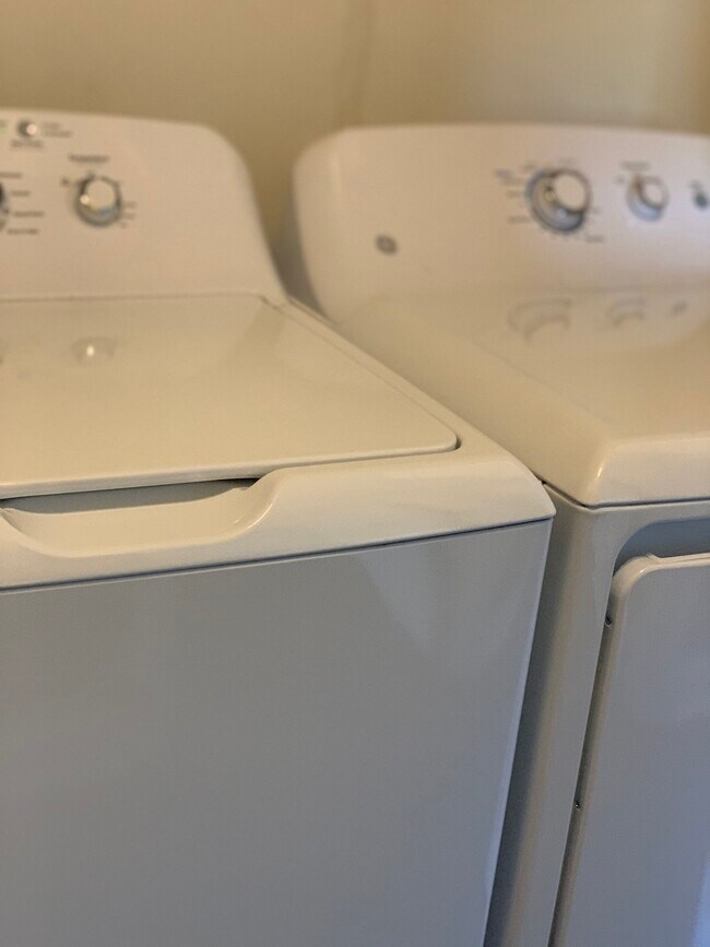 Building Photo - 15012 State Hwy 96