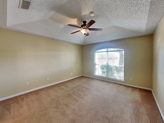 Building Photo - 801 MacKenzie Cir