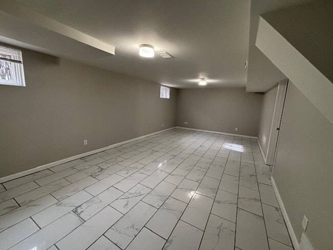 Building Photo - 4 Bedroom 2 Bath House by Frontier Park