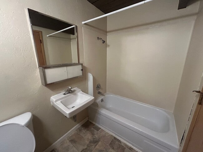Building Photo - 3494-3498 Onyx Pl