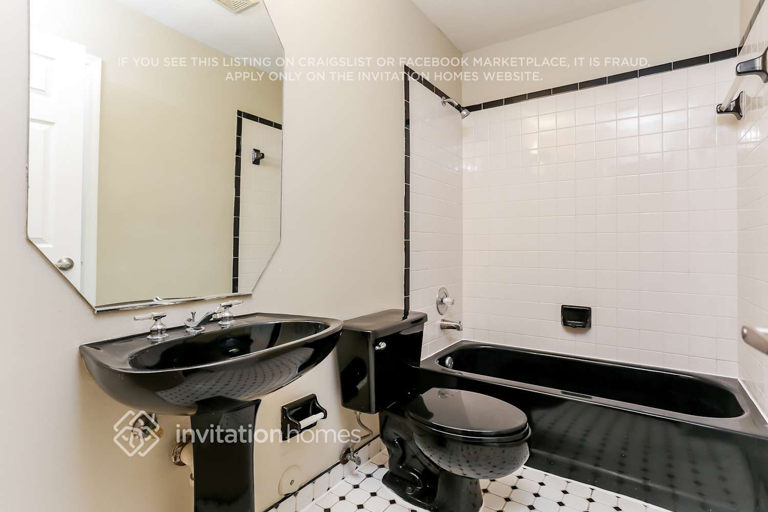 Building Photo - 5048 NW 98th Ln