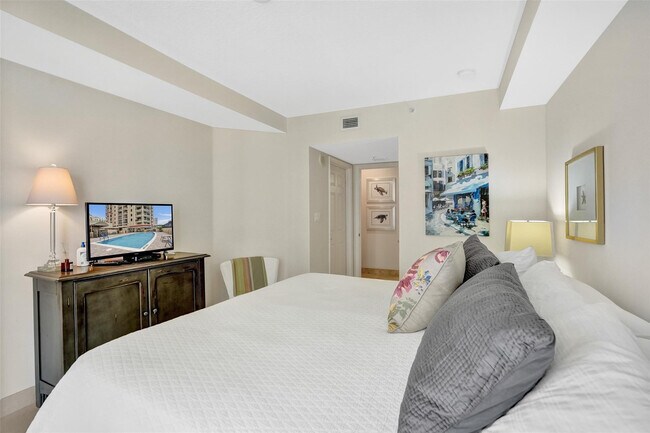 Building Photo - 2001 N Ocean Blvd