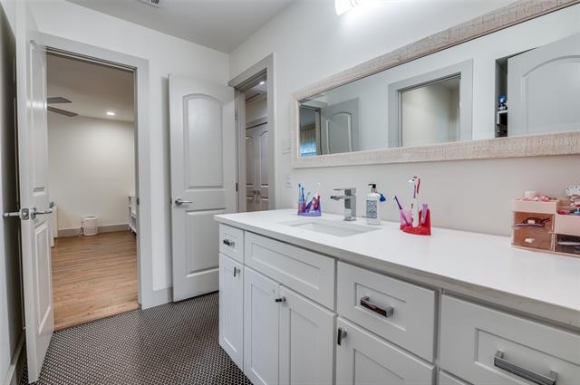 Building Photo - 6616 St Anne St