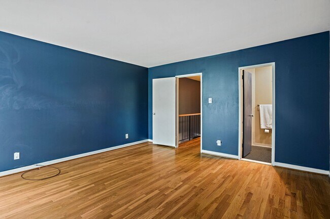 Building Photo - 1285 Delaware Ave SW