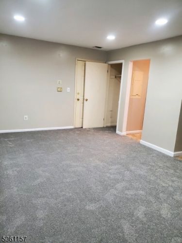 Primary Photo - 112 Sherwood Ave