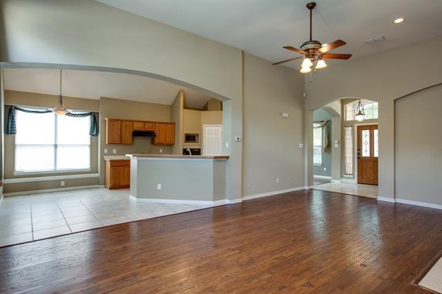 Building Photo - 2221 Briary Trace Ct