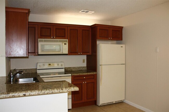 Building Photo - 11462 NW 43rd St