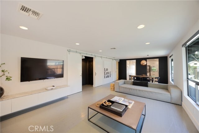 Building Photo - 11049 Blix St