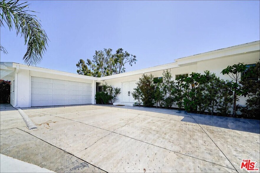 Building Photo - 1641 Tower Grove Dr
