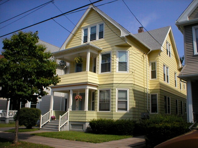 Exterior - quiet tree-lined neighborhood - 127 Foster St