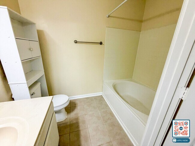 Building Photo - HOLIDAY CHEER - 50% Off 1st Month's Rent