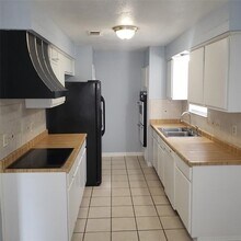 Building Photo - 5802 Sackville Cl