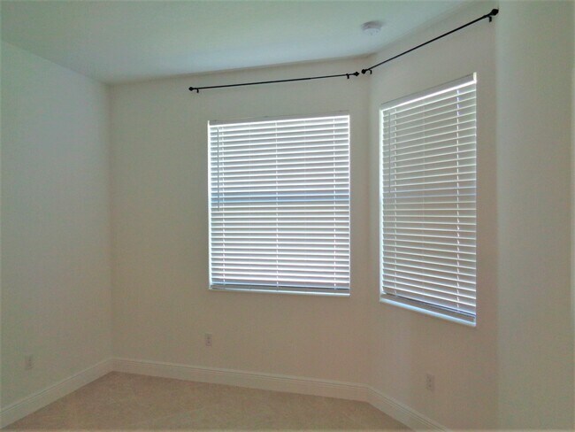 Building Photo - 2597 Bella Vista Cir