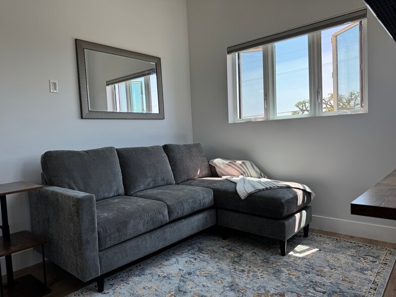 Living - 7900 El Manor Ave