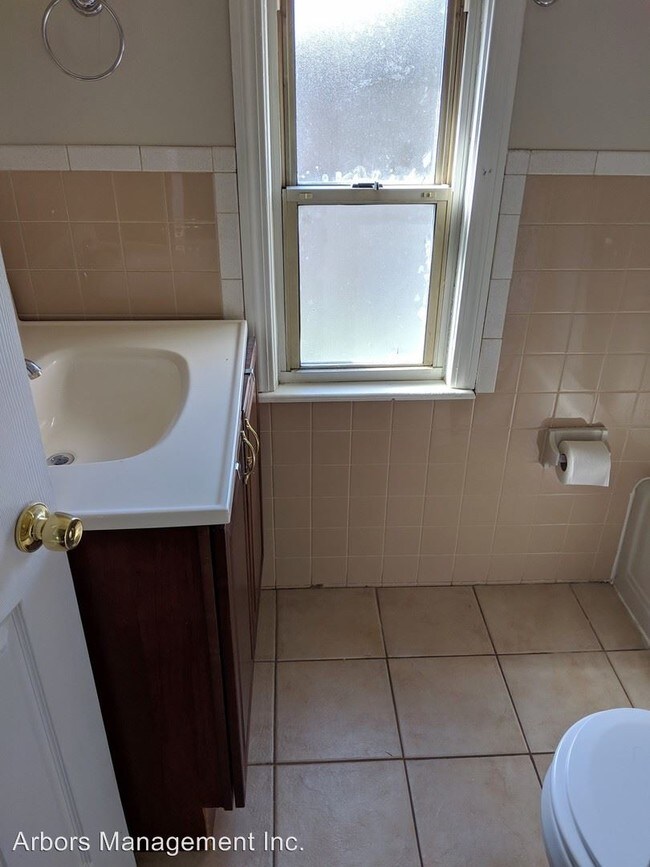 Building Photo - 3 br, 1.5 bath House - 3806 Greensburg Pike