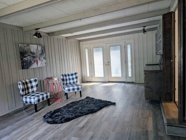 Building Photo - Beautiful Home 4bd 3bath