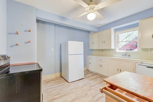 Building Photo - 1737 Branard St