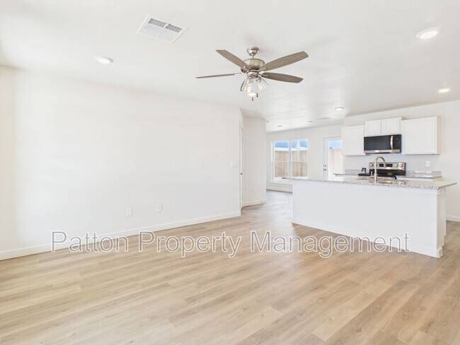 Building Photo - 2801 Ranch House Rd