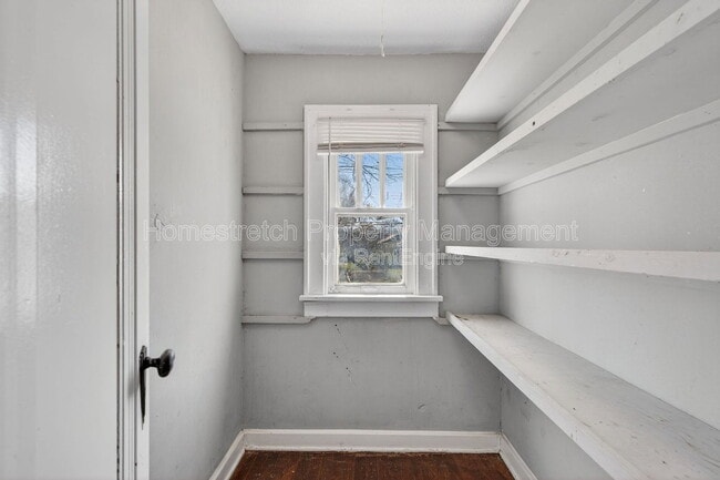 Building Photo - 5944 Thekla Ave
