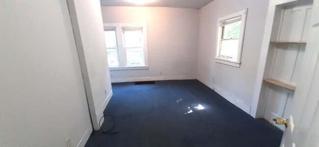 Building Photo - 504 S Aurora St