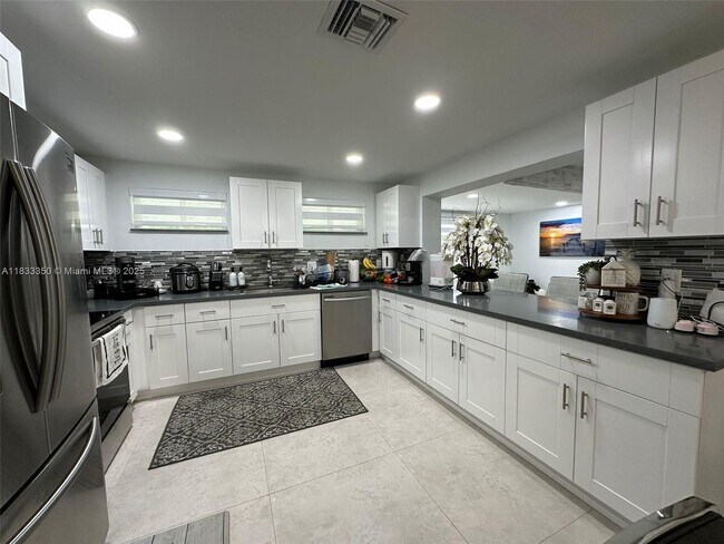 Primary Photo - 11351 SW 40th Terrace
