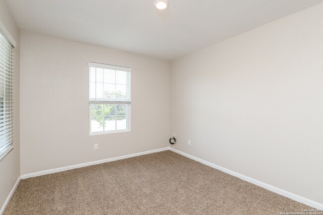 Building Photo - 31537 Acacia Vis