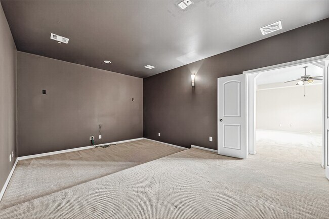 Building Photo - 27718 Guthrie Ridge Ln