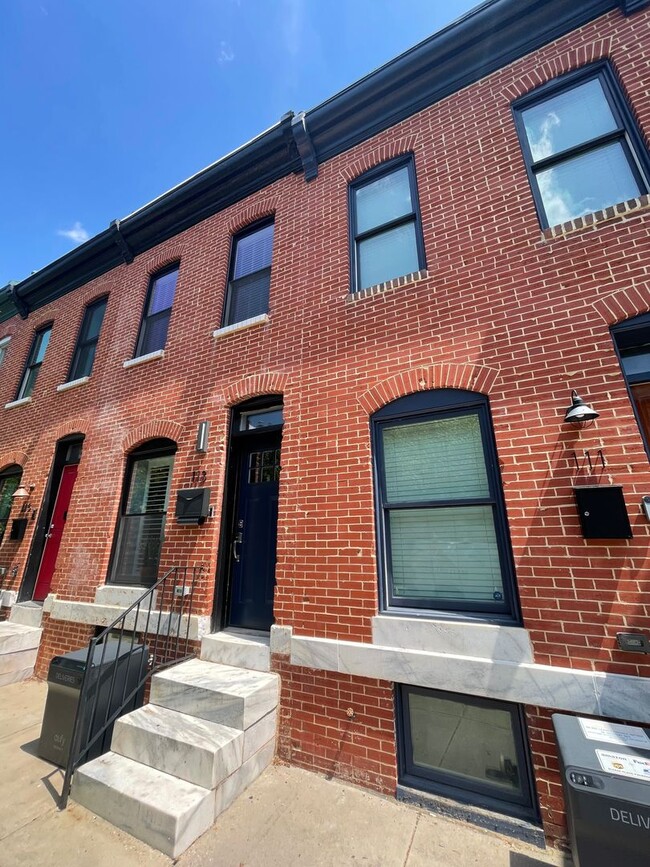 Building Photo - Recently Renovated 3 Bed / 3.5 Bath Luxury Home Near Patterson Park with Parking!