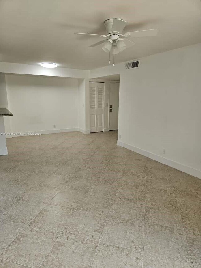 Building Photo - 10725 Cleary Blvd