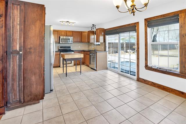 Building Photo - 316 W Rucker St